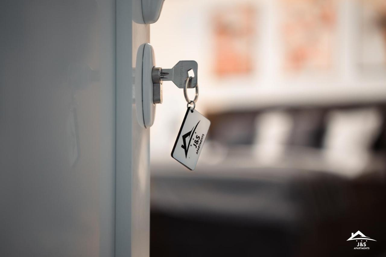J&S Apartments Nis Ngoại thất bức ảnh