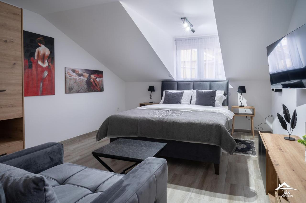 J&S Apartments Nis Ngoại thất bức ảnh
