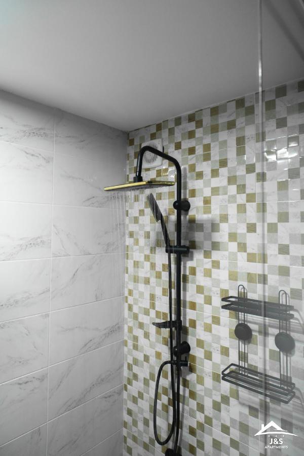 J&S Apartments Nis Ngoại thất bức ảnh